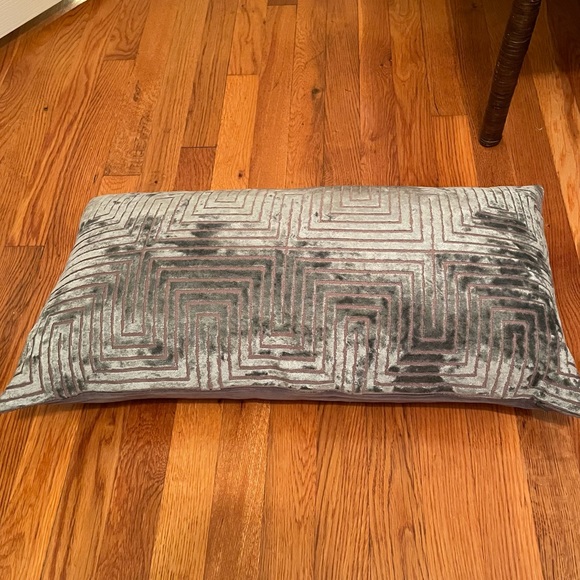 T.J.Maxx Art Deco Decorative Pillow - Picture 1 of 12